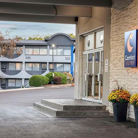 Quality Inn & Conference Centre Kingston Central Exterior photo